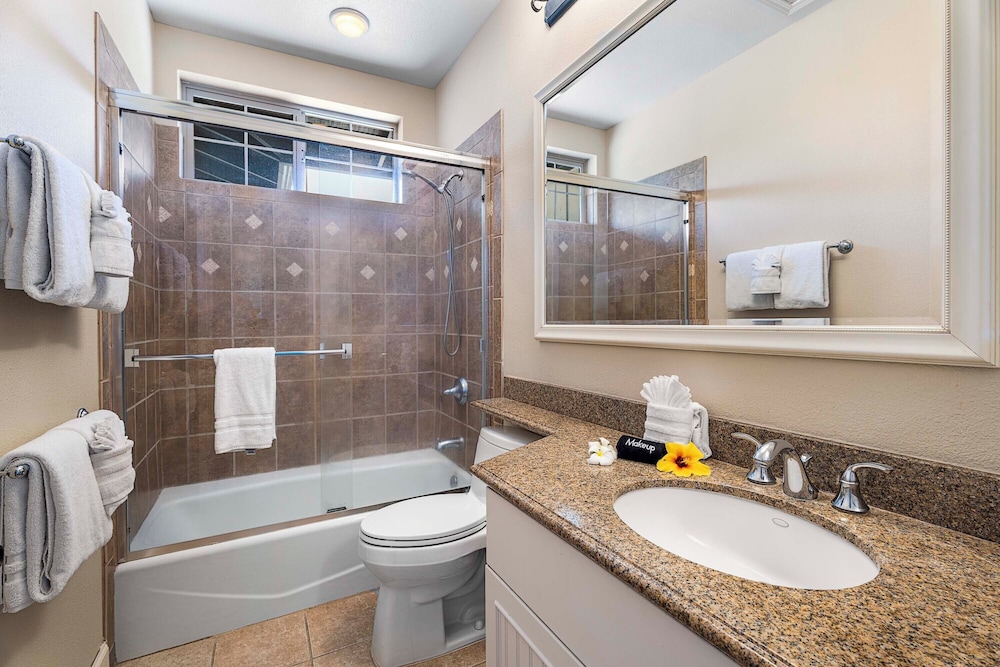 Beautiful Townhome - Great Location & Amenities - Vrkcv