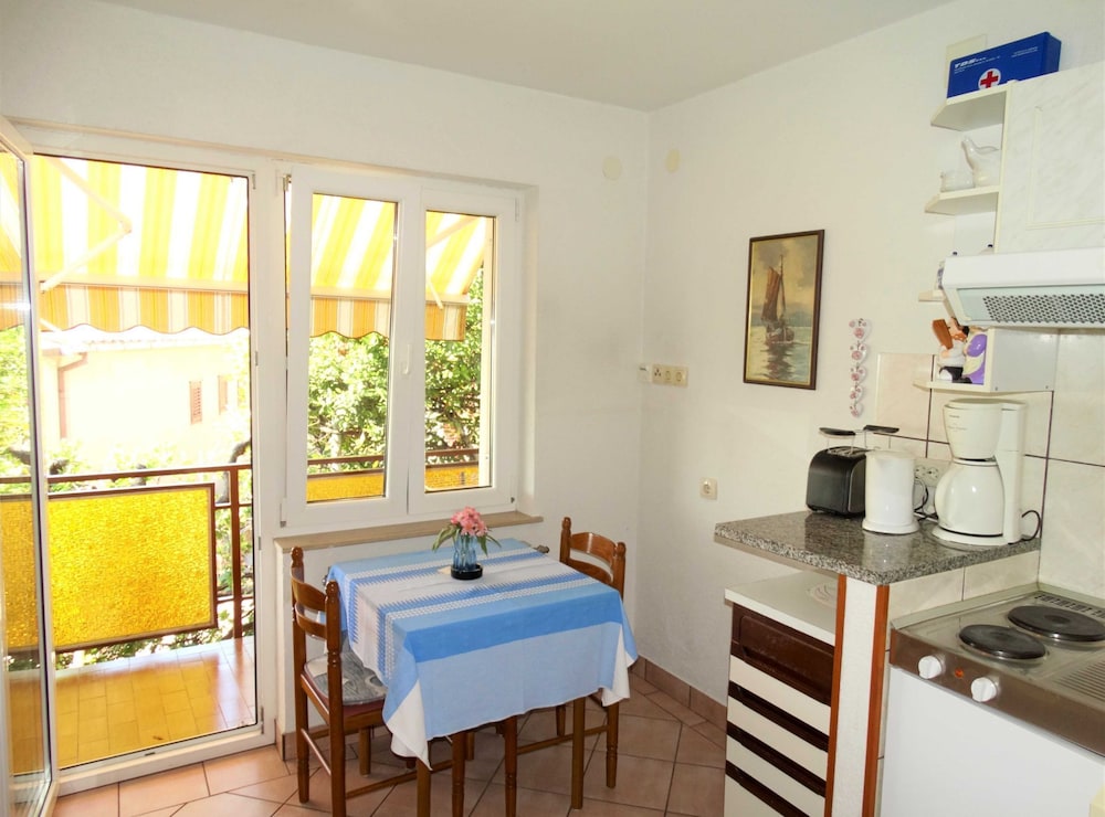 Crikvenica Apartments and Rooms With Sea View