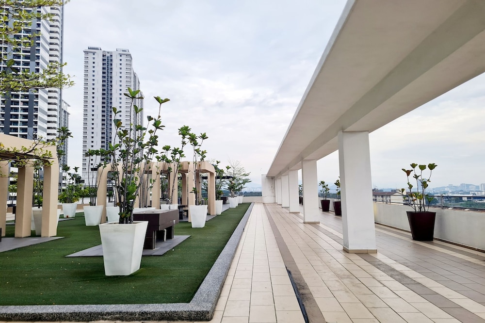 Amerin Residence Mall Apartments