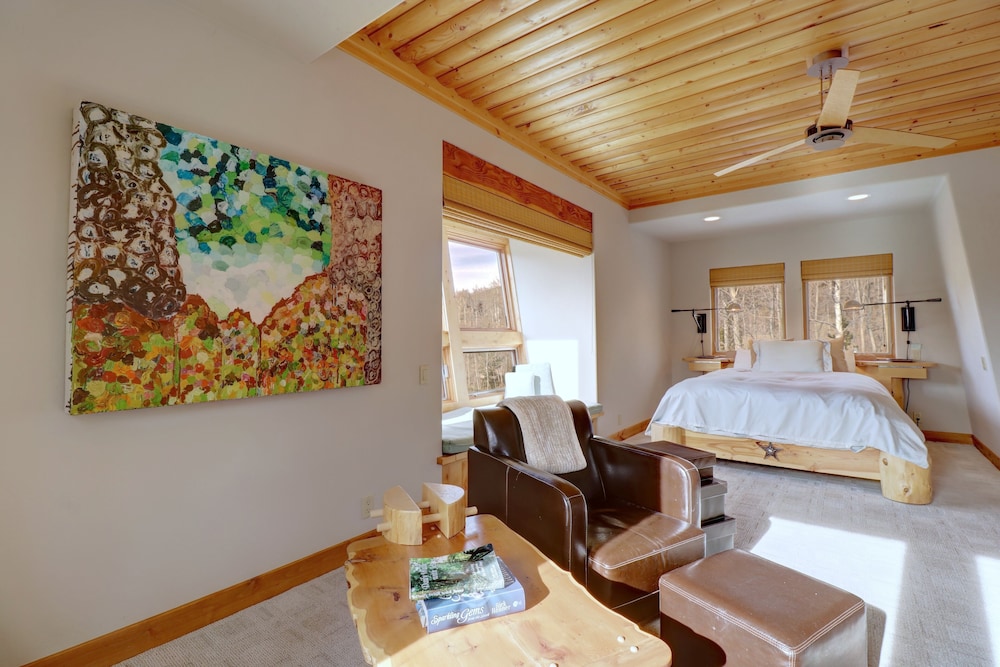 11 Stormwatch Circle 4br 3.5ba 4 Bedroom Home