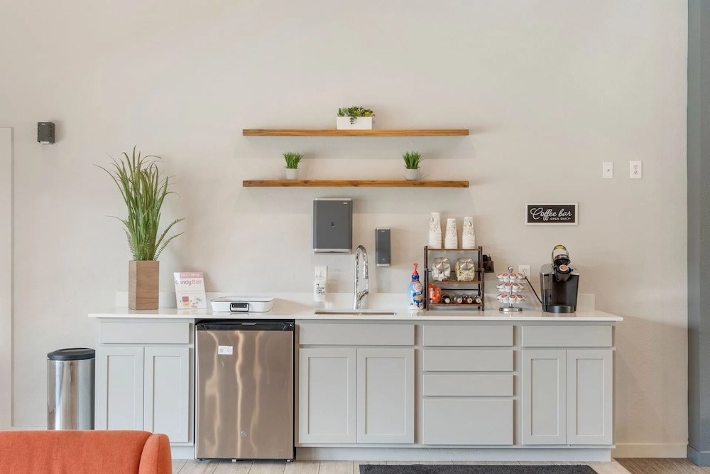 Landing at Echo Trail Apartments - 1 Bedroom In..