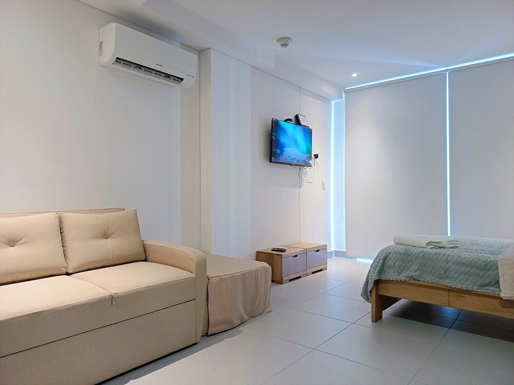 Apartasuites Ambar Roca - Rodadero