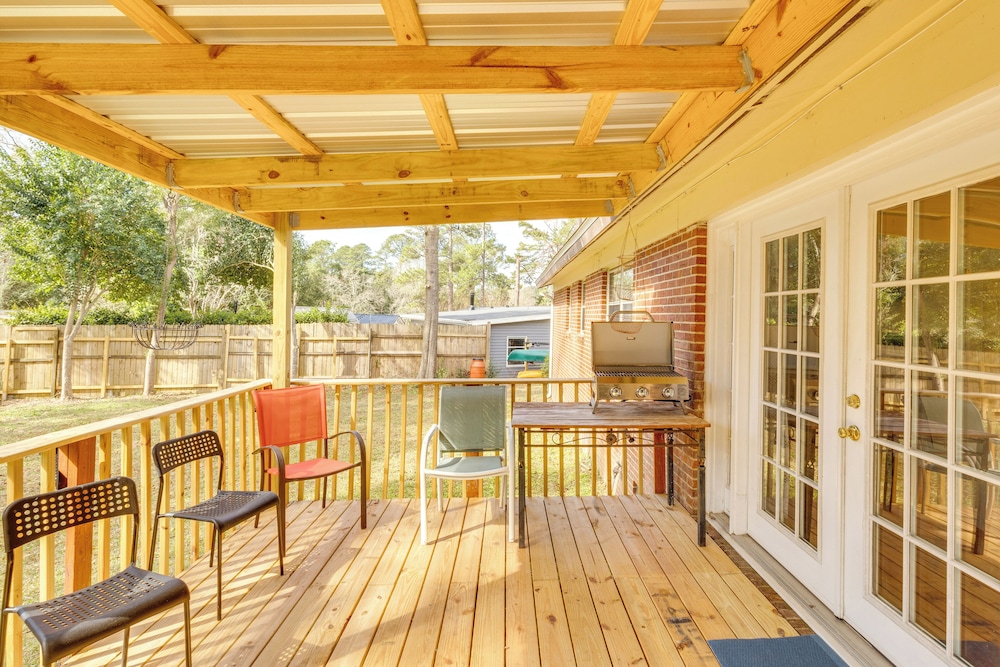 4 Mi to Fsu! Family Gem w/ Deck in Tallahassee