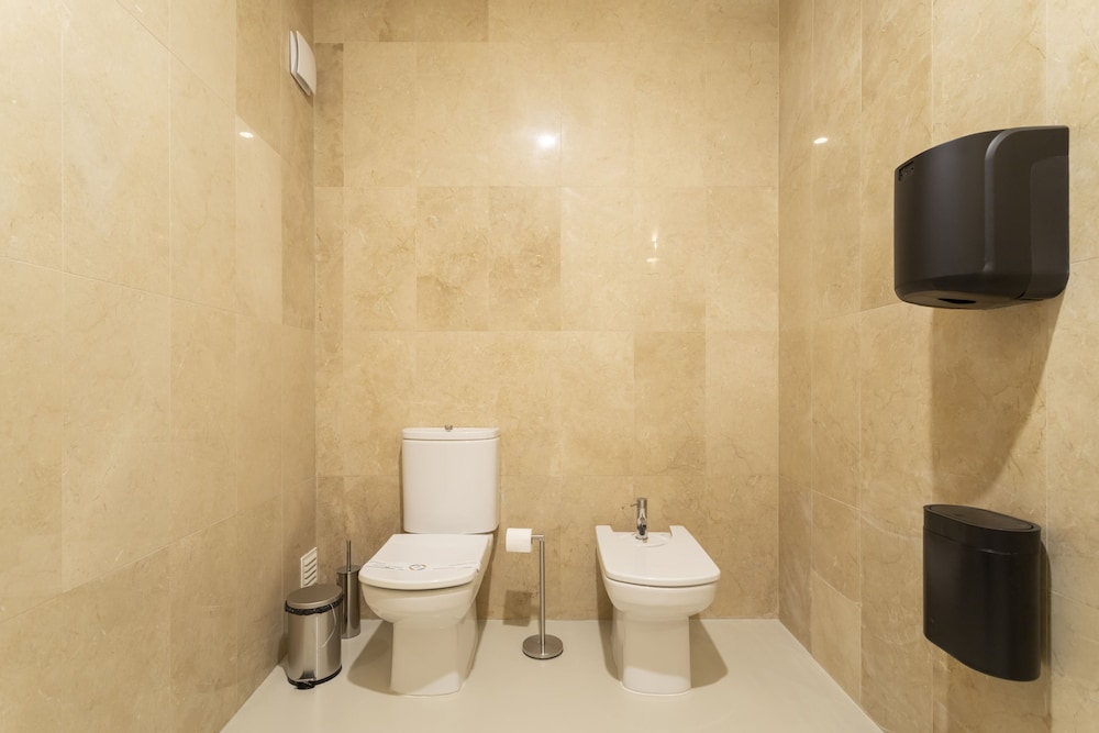 Lapa Diplomatic Flat 0 3 by Feel Lisboa