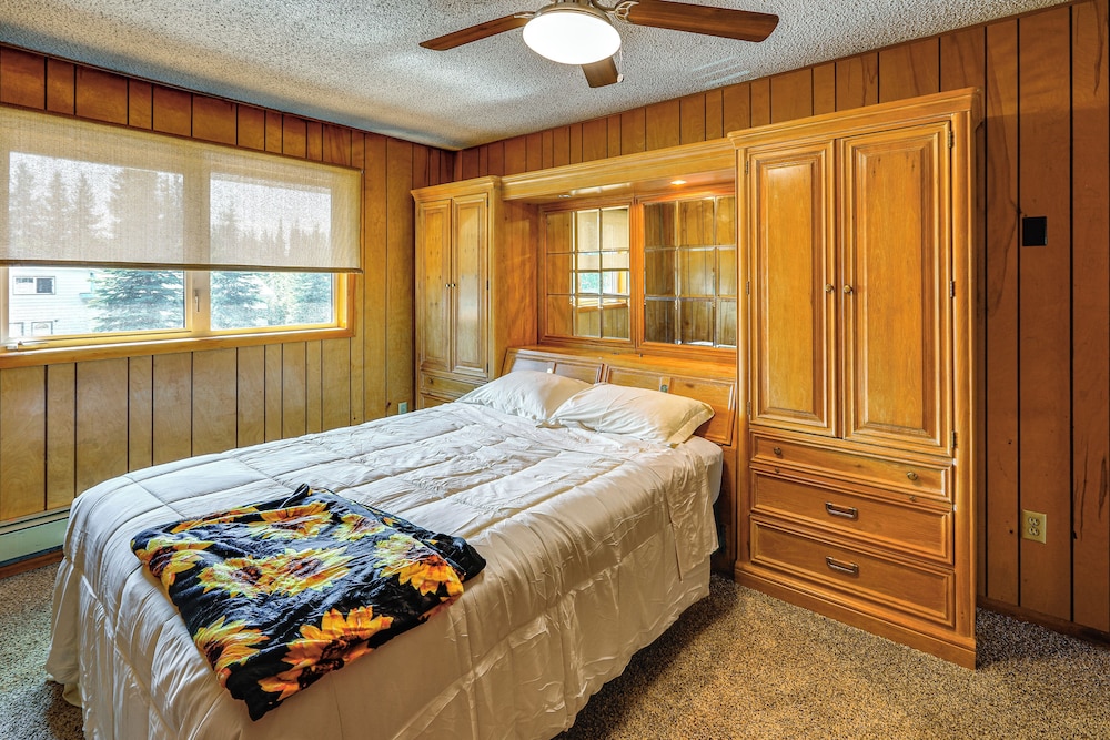Steps to Chena River - Condo Near Hiking & Tours!