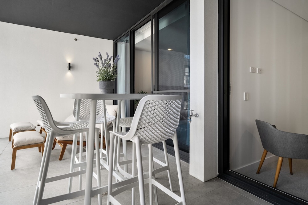 Cosmopolitan 1-bed - Fremantle Beach Front