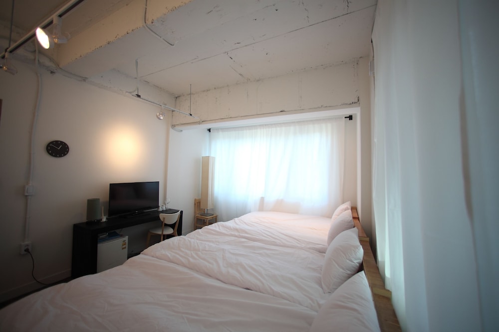 House740