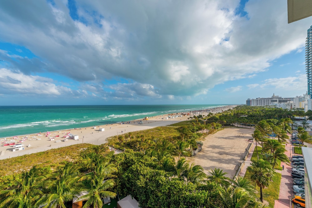 Luxury Vacation Rentals in South Beach by LRMB