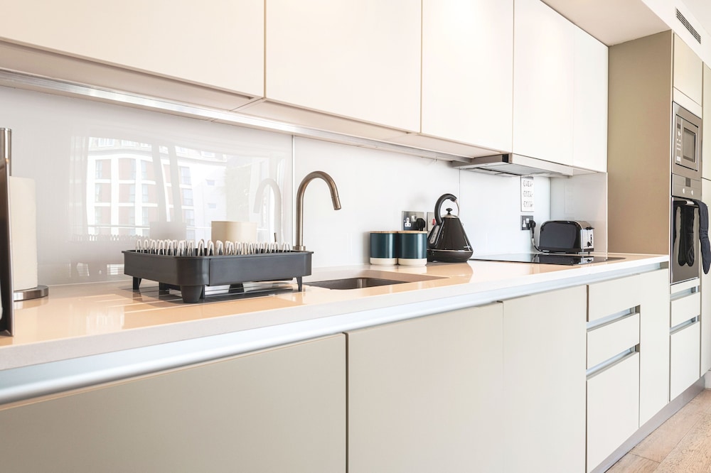 Accomodo London Southbank - Spacious & Elegant Apartments near Big Ben & London Eye