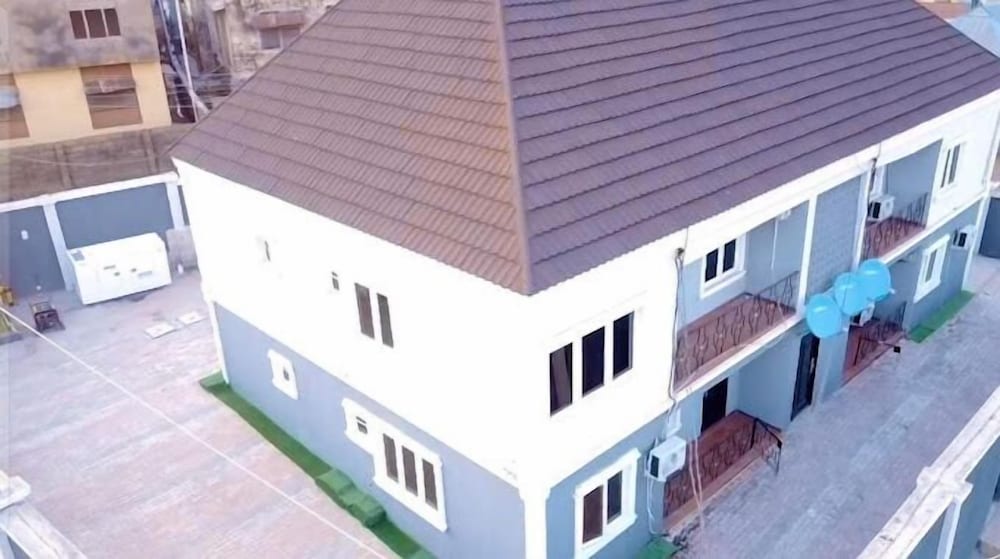 3G Gardens and Apartments