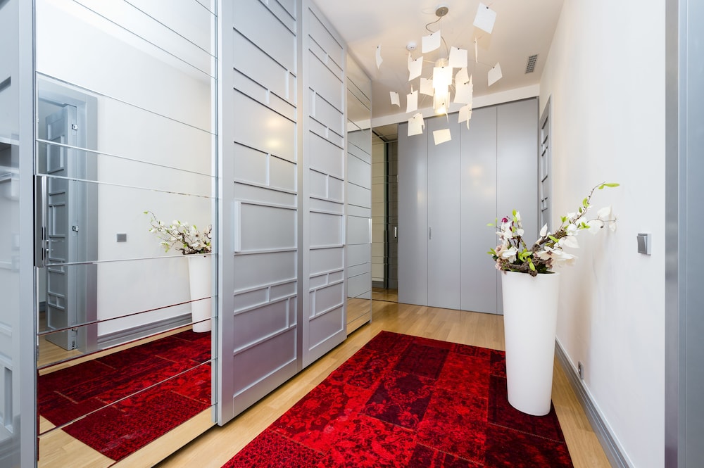 Aquarius Residence by TKC