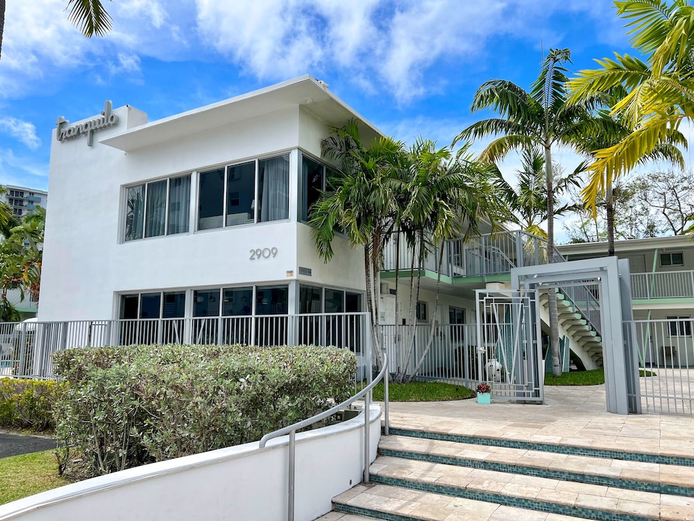 Hotel Tranquilo A North Beach Village Resort Hotel - Image 1