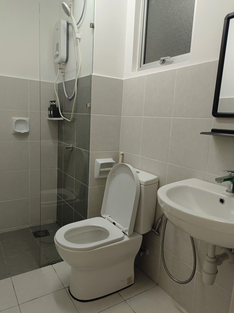 KLIA AIRPORT HOMESTAY 88