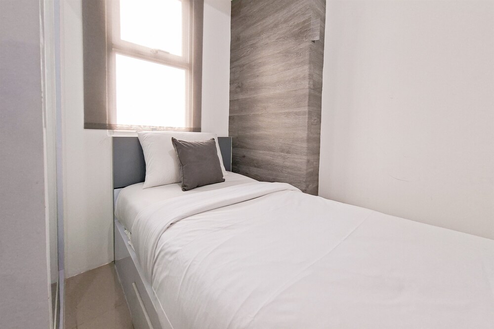 Modern Minimalist 2Br At Urbantown Serpong Apartment