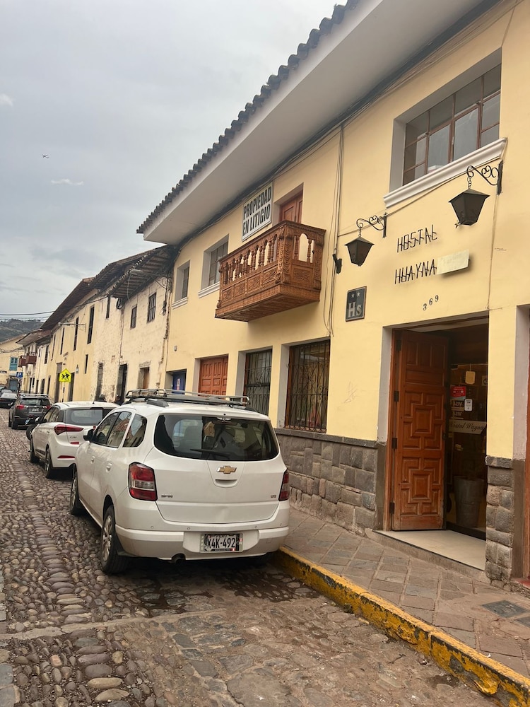 Huayna House Go