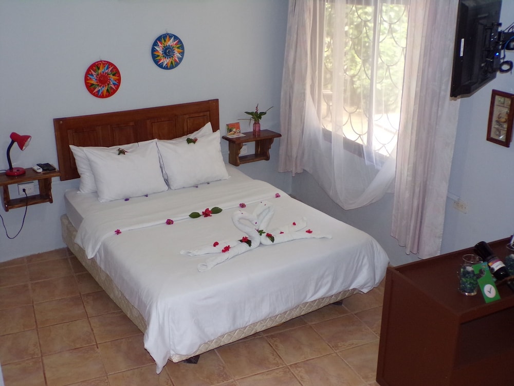 Mycasa's Bed and Breakfast