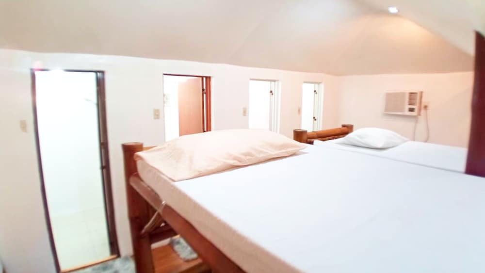 Siargao Tropic Hostel view 5