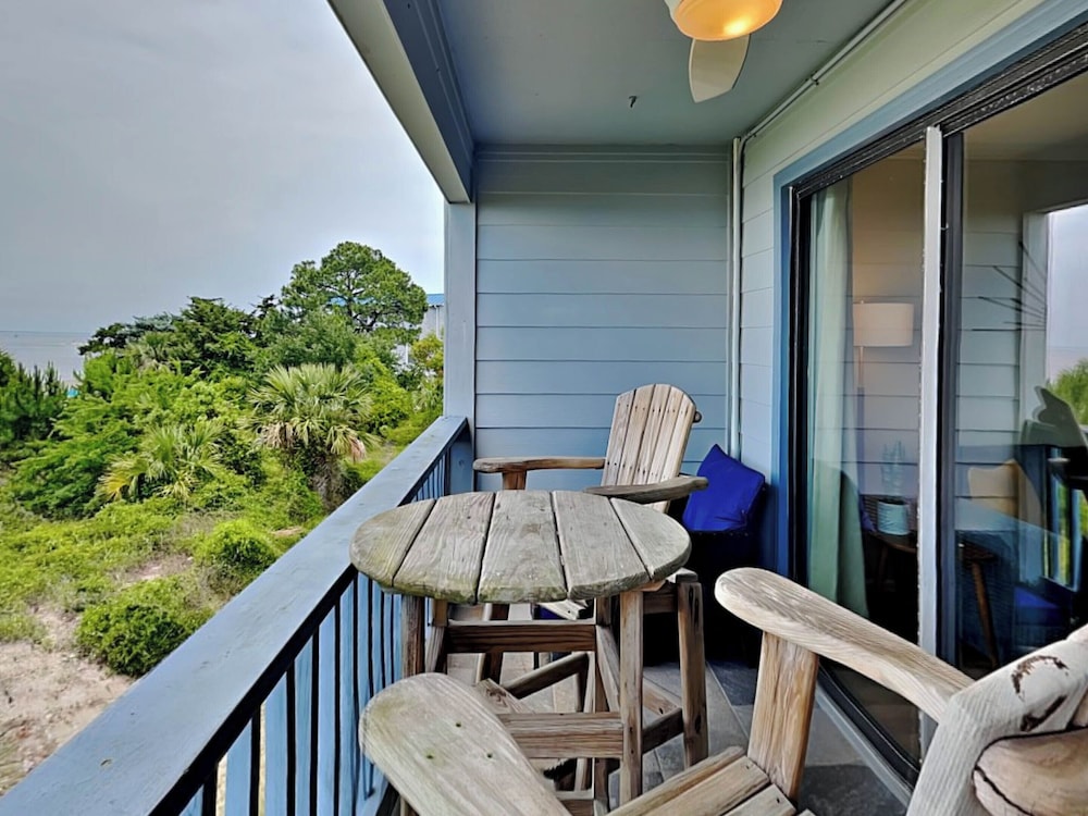 Beach Racquet A218 - Tybee Palms by Tybee Vacation Rentals