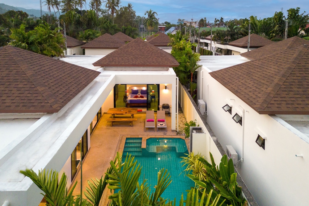 Thai-Themed 3BR Boutique Villa by Intira
