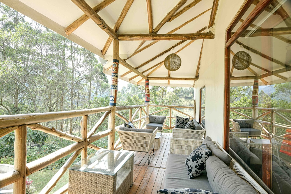 Gorilla Safari Lodge
