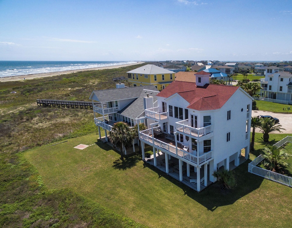 Breakers Pointe by Ryson Vacation Rentals