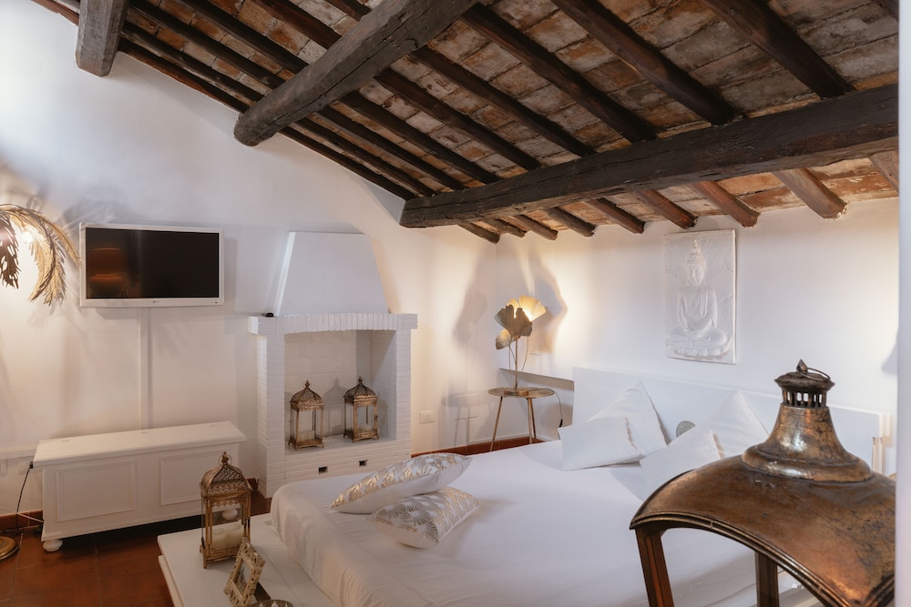 Navona Home