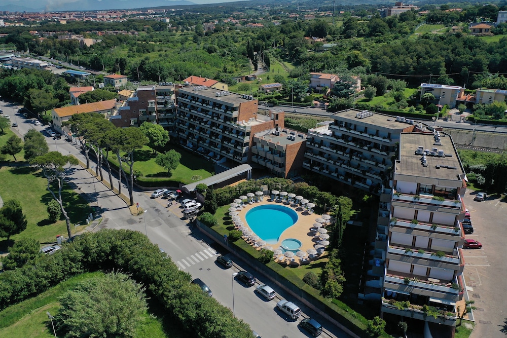Suites Marilia Apartments