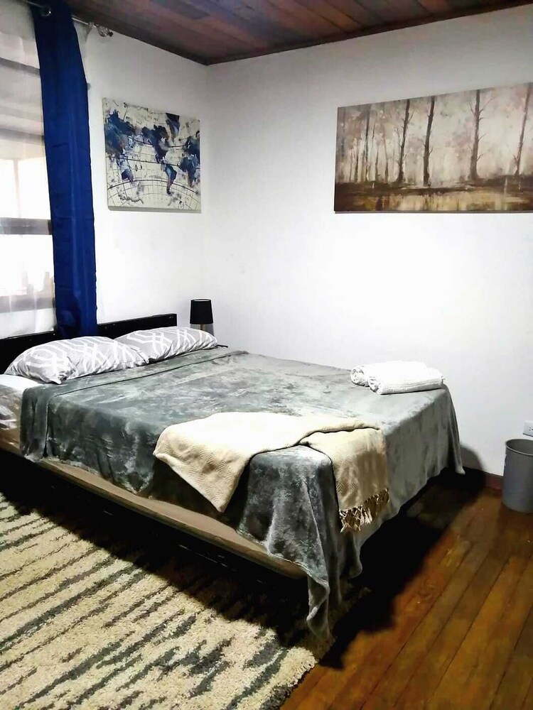 Airport traveler's home. - Hostel view 5