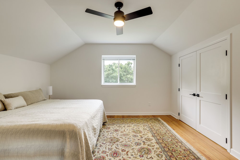 1 Mi to Beaches & Boardwalk: Asbury Park Retreat
