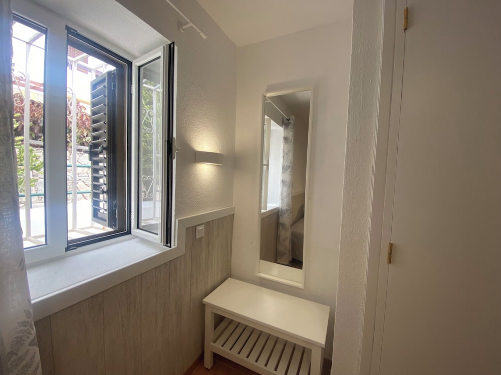 Modern Duplex Apartment Near Swimming Pool
