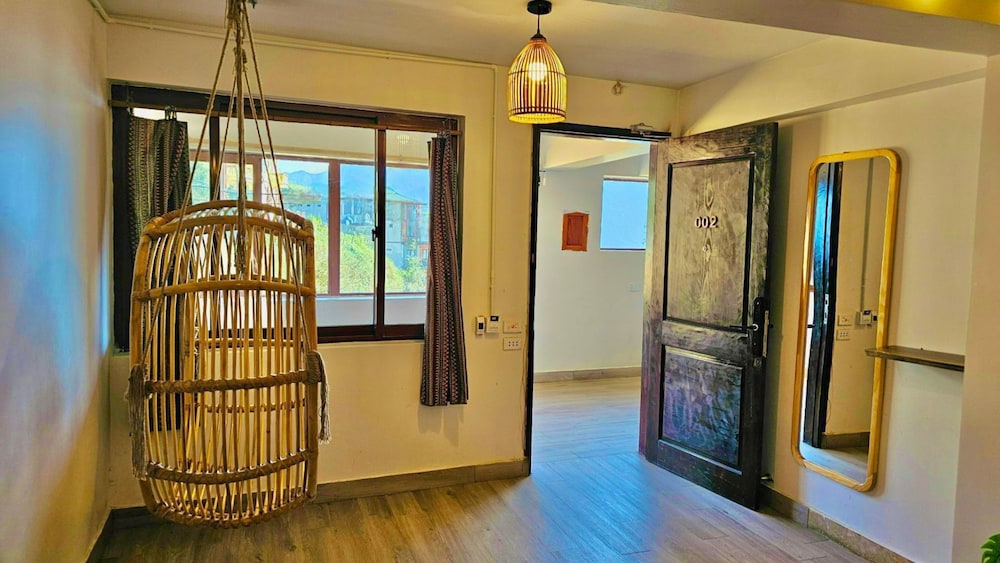 D Home sapa