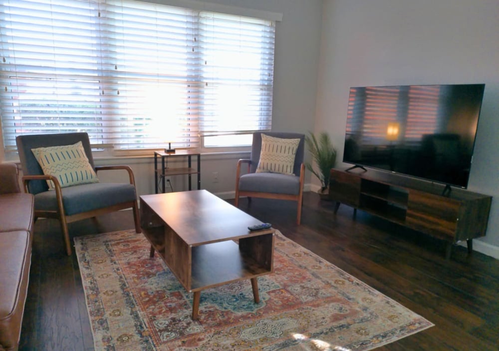 Cozy 3BR Retreat w Office