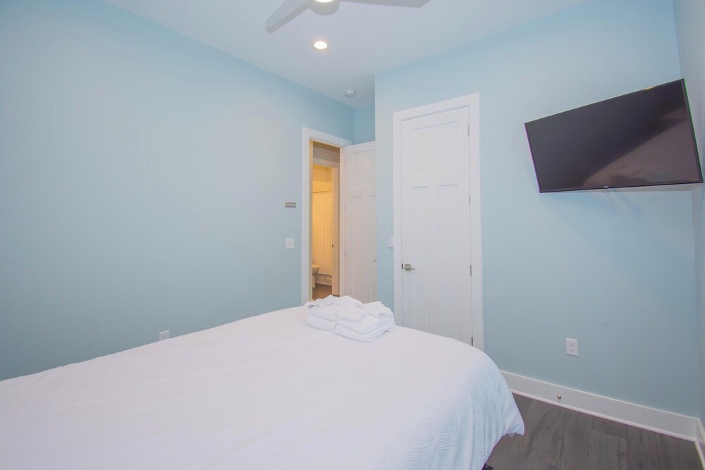 440 Porpoise Dr view 5