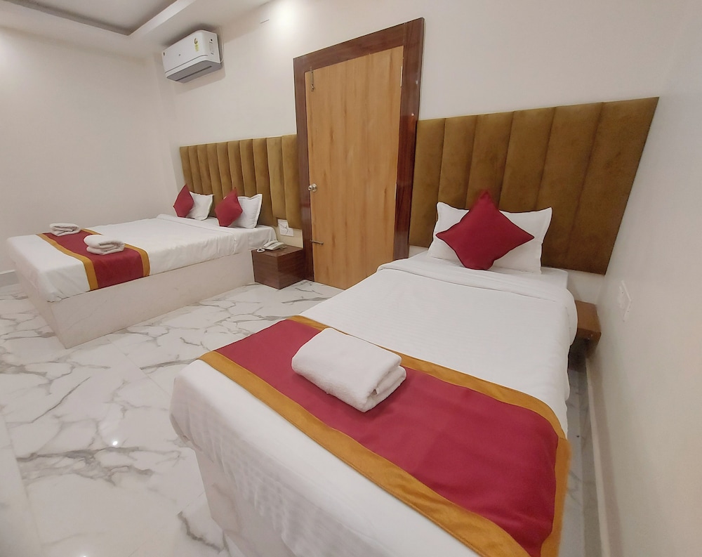 Hotel MJR - Free Pickup and Drop Temple, Sea Beach & Puri Railway Station