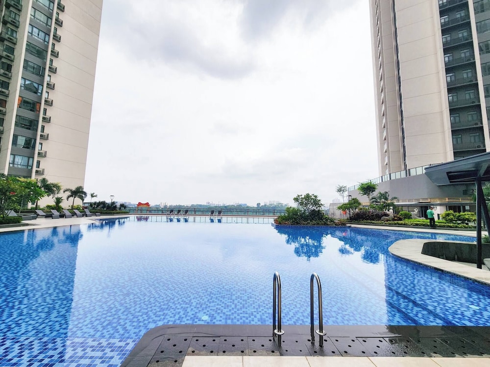 R & F Princess Cove CK Homestay