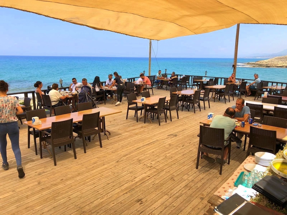 ZAMBAK Holiday Village