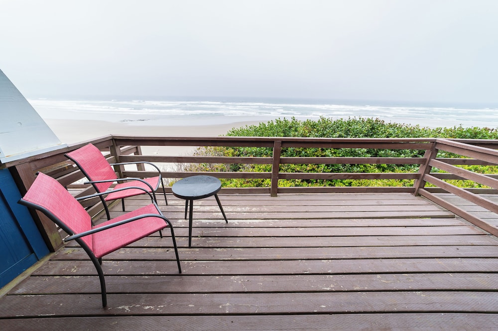 Moolack Shores Inn
