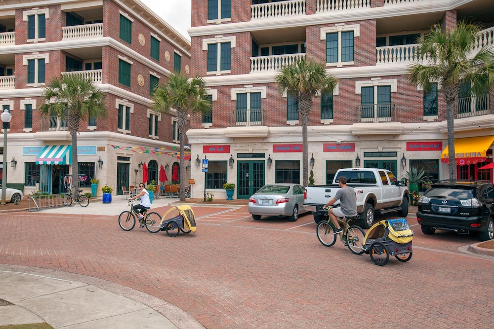 Village of South Walton by Panhandle Getaways