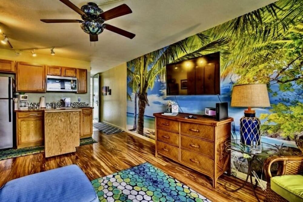 Garden View Studio - Kona Islander Inn Condos Condo by RedAwning view 2