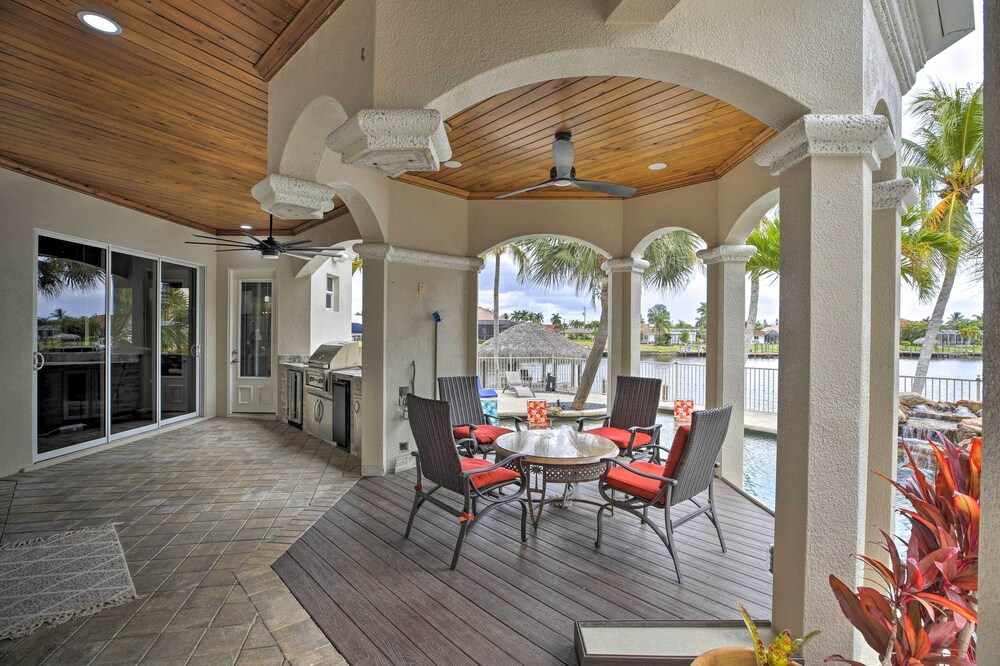 Luxe Cape Coral Escape w/ Boat Dock + Cabana!, photo 25