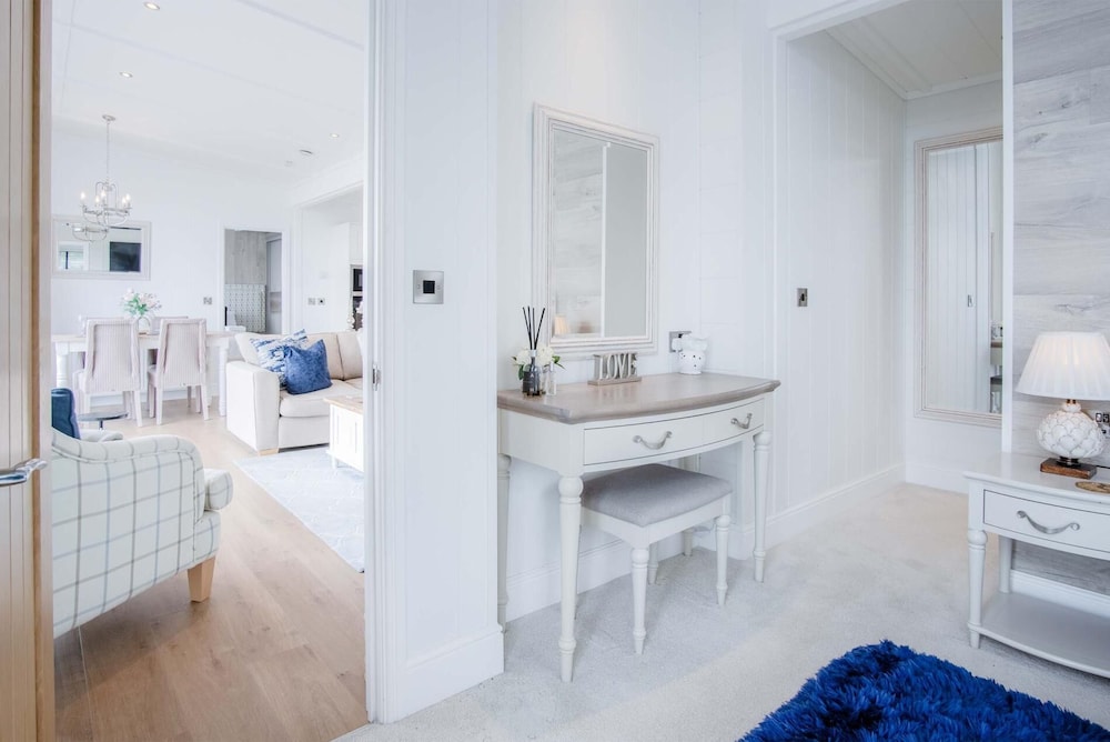 Shearwater 30 - 2 Bedroom Lodge - Summerhill