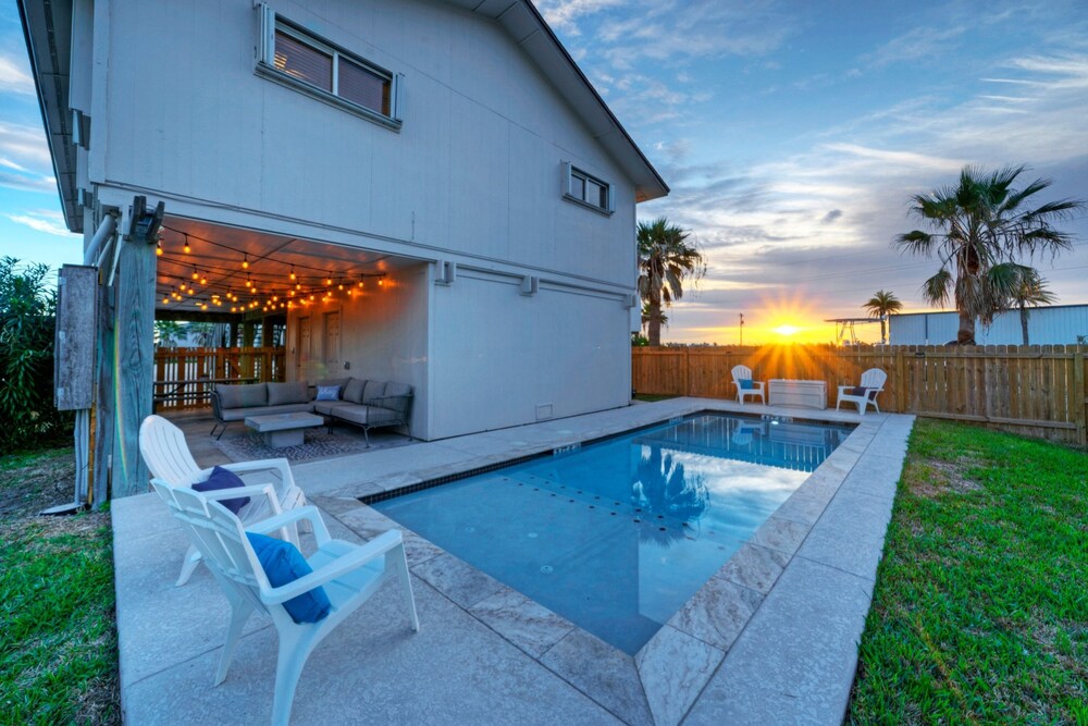 Sea Therapy by Avantstay Private Pool Balcony Sunset Views
