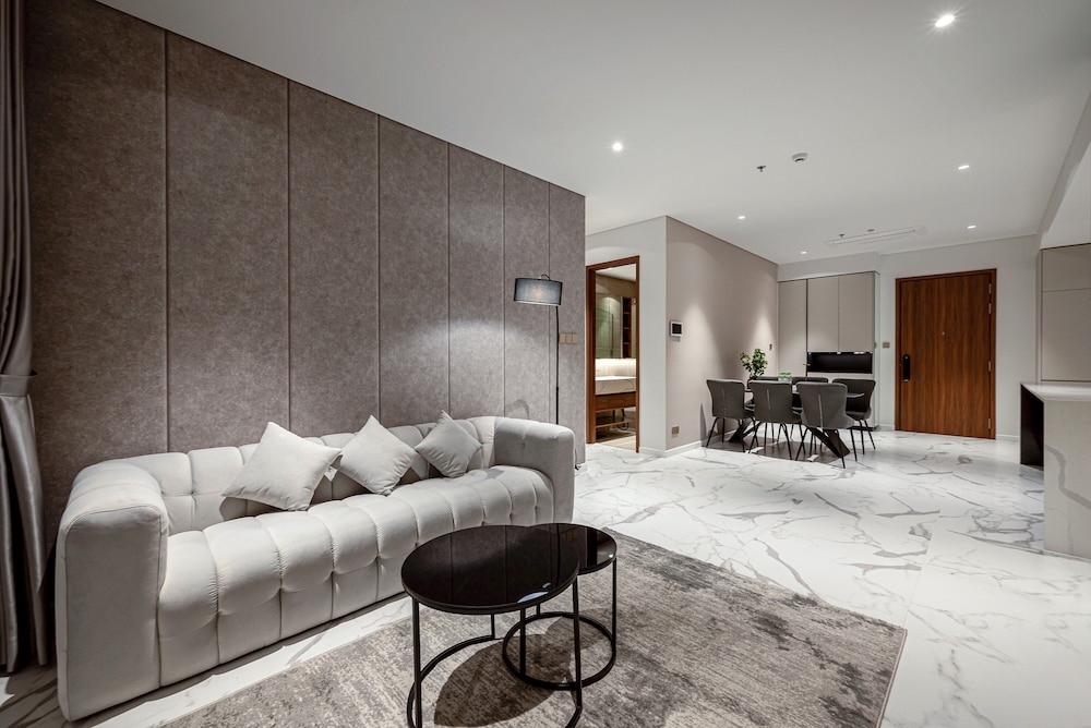 DongDong Apartment The Metropole