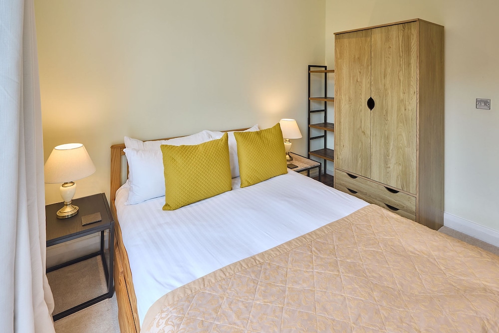 Host Stay Waterside