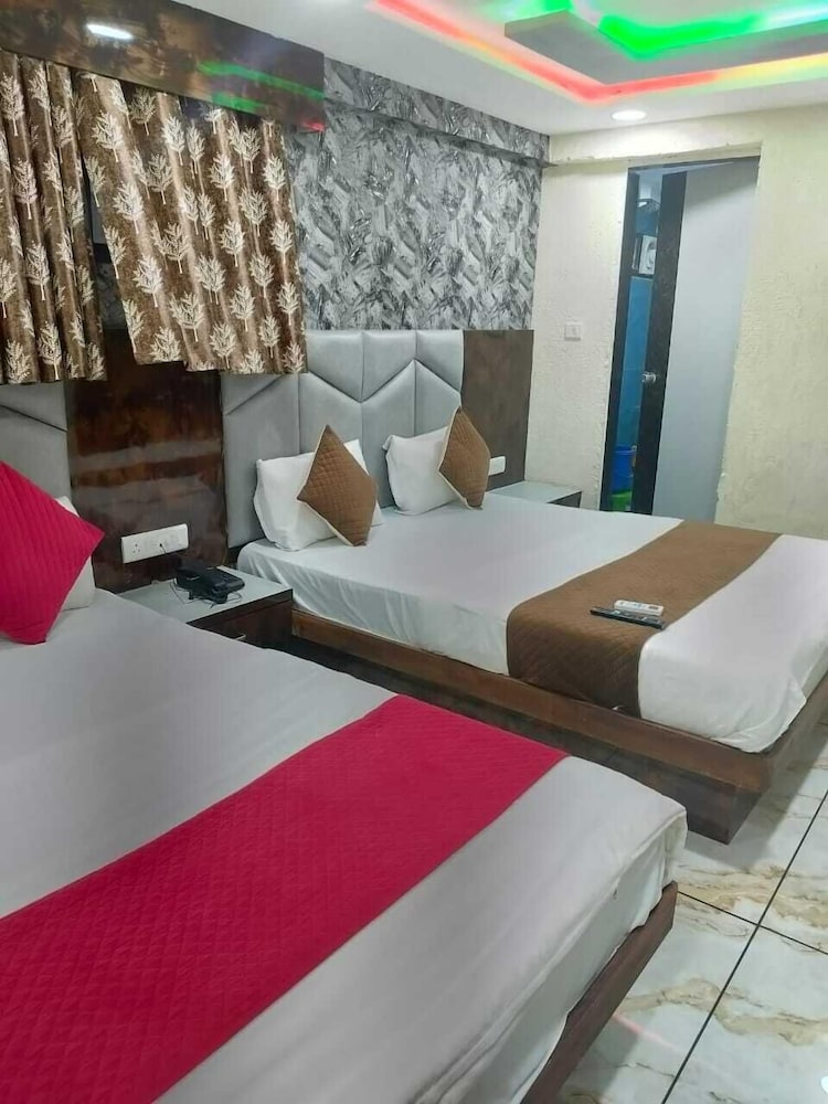 Hotel Raj Palace