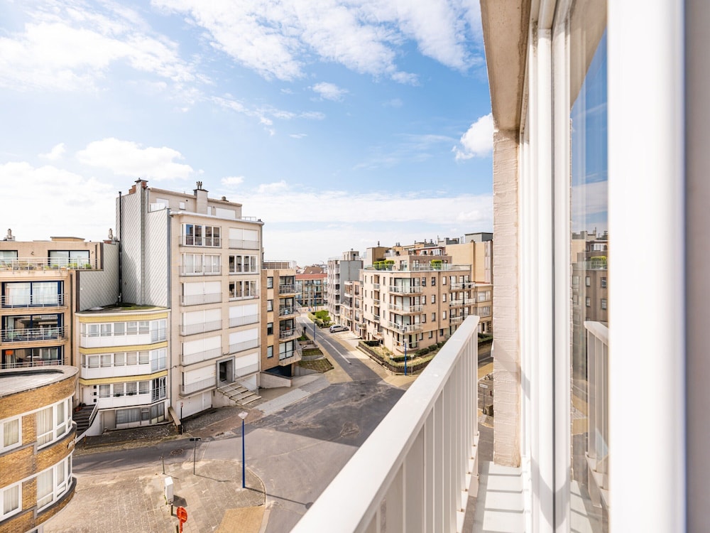 Apartment in Koksijde Near the Beach