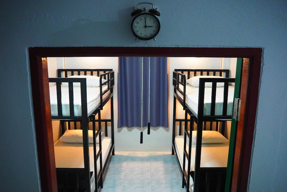 Wayla Hostel - Adults Only