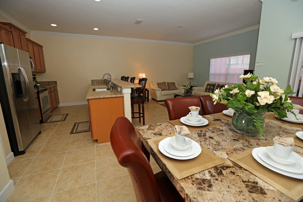 Paradise Palms Resort Orlando