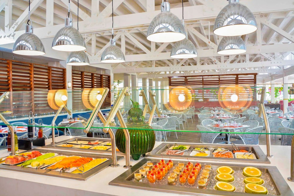 Jamaica Vacations - Grand Decameron Cornwall Beach, A Trademark All-Inclusive Resort - Property Image 60