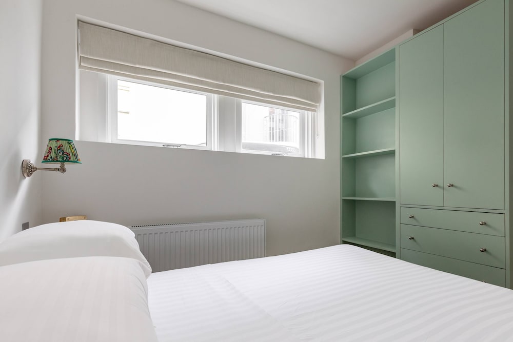 Alba Place III by Onefinestay
